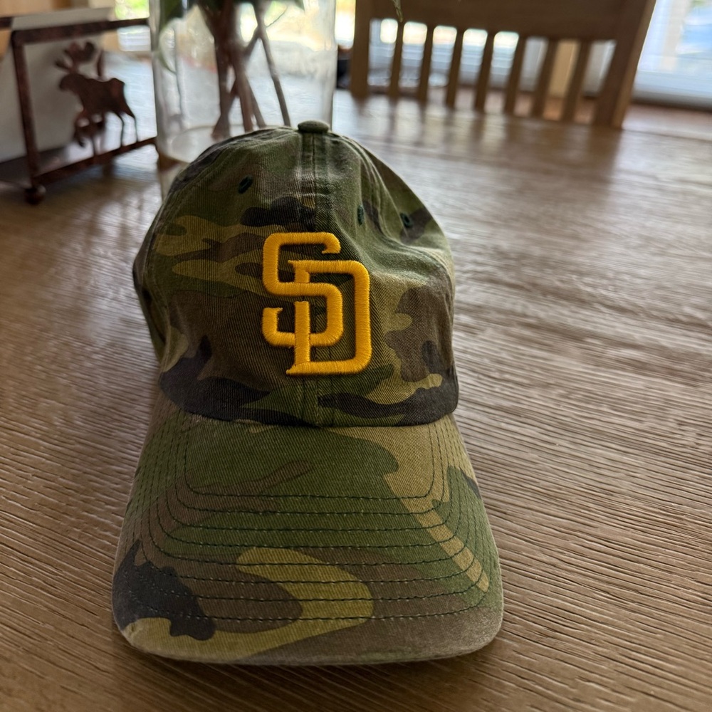 Women cami authentic padre hat.  Never worn. Brand new without tags